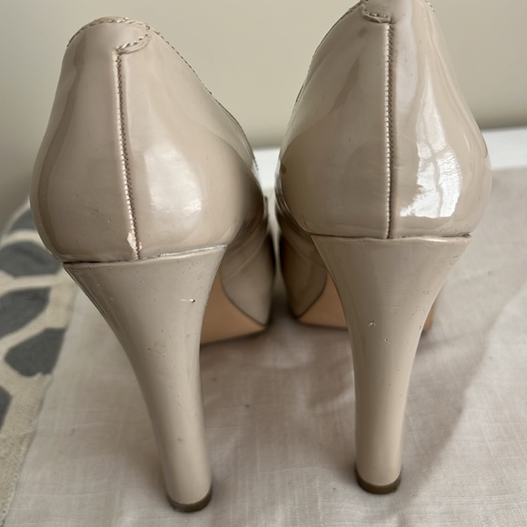 Guess beige pumps with platform size 8 - Picture 8 of 10